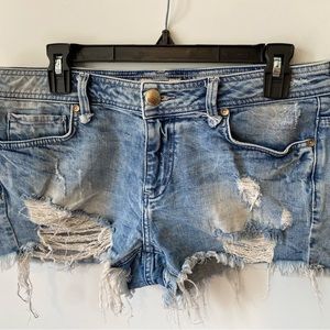 Bershka ripped denim jean shorts, size Euro 40. Small. In great condition
